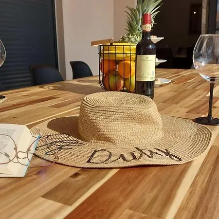 Poolincluded Danijela 度假居 比奥格勒·纳·莫鲁